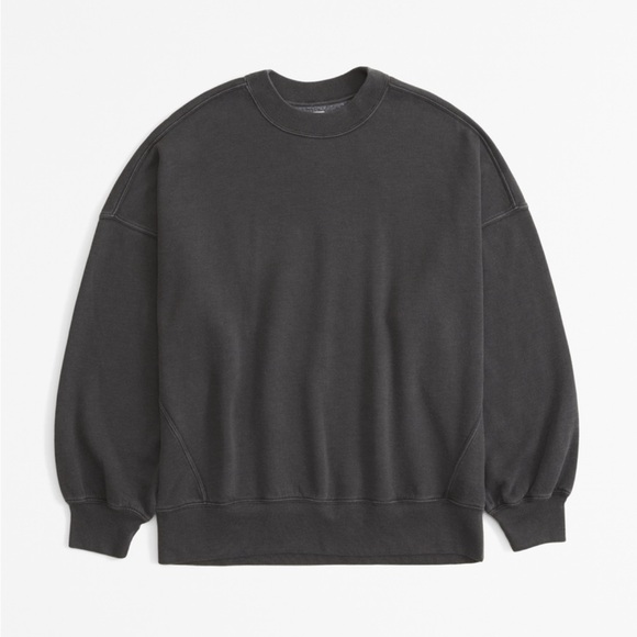 Abercrombie & Fitch Tops - Abercrombie Essential Oversized Sunday Crew
